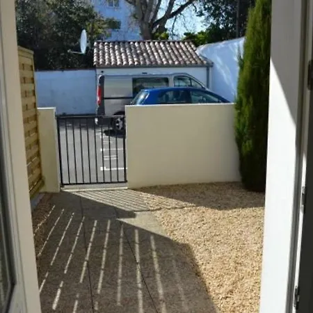 Maison Cosy Proche Boisvinet, 2 Chambres, Cour, Parking, Wi-fi, A - Fr-1-324-133 Holiday home *